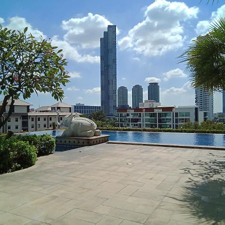 Baan Sathorn Riverfront Bangkok Buitenkant foto